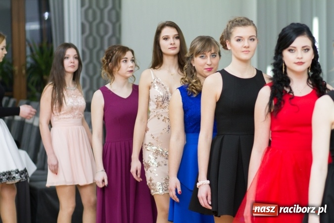 Zdjęcie w galerii na portalu naszraciborz.pl: Sezon studniówkowy trwa - dziś w Bravo bawi się Mechanik FOTO i WIDEO wiadomości z regionu