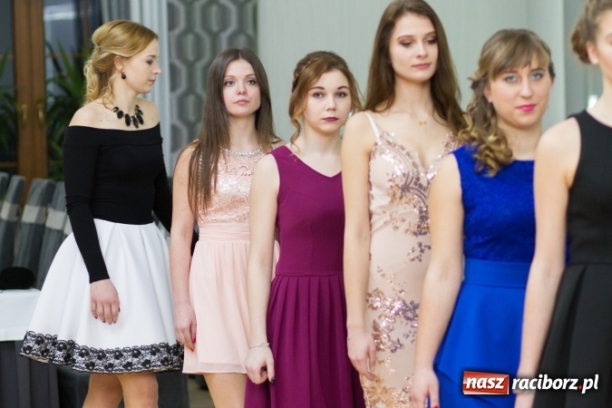 Zdjęcie w galerii na portalu naszraciborz.pl: Sezon studniówkowy trwa - dziś w Bravo bawi się Mechanik FOTO i WIDEO wiadomości z regionu