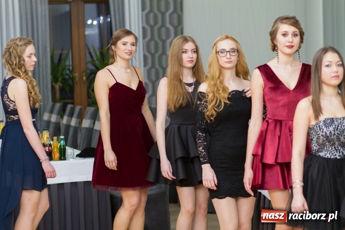 Zdjęcie w galerii na portalu naszraciborz.pl: Sezon studniówkowy trwa - dziś w Bravo bawi się Mechanik FOTO i WIDEO wiadomości z regionu