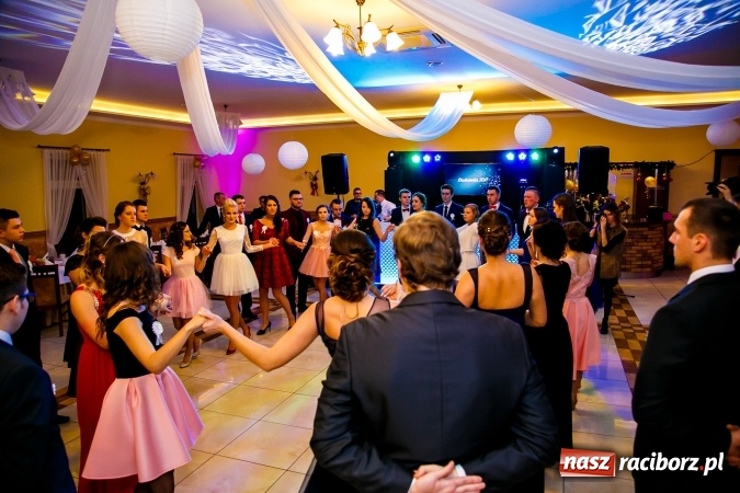 Zdjęcie w galerii na portalu naszraciborz.pl: Gastronomicy, hotelarze i technicy analitycy na studniówce w Anielskim Młynie  wiadomości z regionu