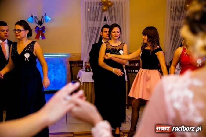 Zdjęcie w galerii na portalu naszraciborz.pl: Gastronomicy, hotelarze i technicy analitycy na studniówce w Anielskim Młynie  wiadomości z regionu