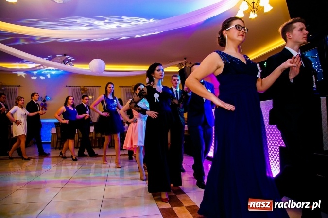 Zdjęcie w galerii na portalu naszraciborz.pl: Gastronomicy, hotelarze i technicy analitycy na studniówce w Anielskim Młynie  wiadomości z regionu