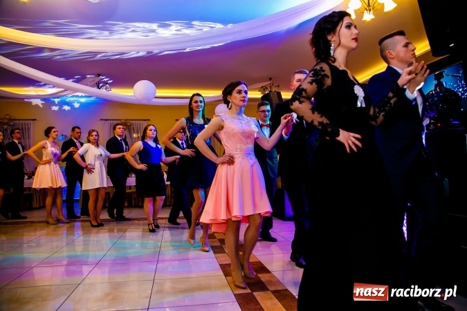 Zdjęcie w galerii na portalu naszraciborz.pl: Gastronomicy, hotelarze i technicy analitycy na studniówce w Anielskim Młynie  wiadomości z regionu