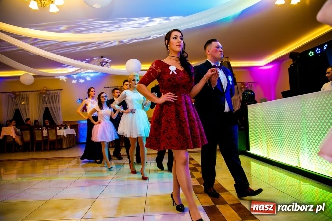 Zdjęcie w galerii na portalu naszraciborz.pl: Gastronomicy, hotelarze i technicy analitycy na studniówce w Anielskim Młynie  wiadomości z regionu