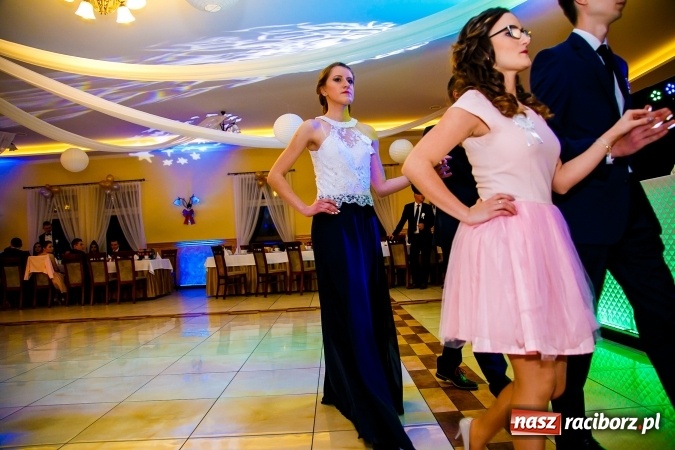 Zdjęcie w galerii na portalu naszraciborz.pl: Gastronomicy, hotelarze i technicy analitycy na studniówce w Anielskim Młynie  wiadomości z regionu