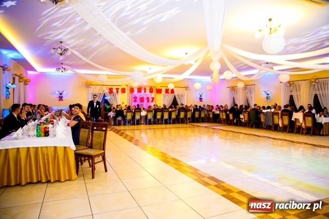 Zdjęcie w galerii na portalu naszraciborz.pl: Gastronomicy, hotelarze i technicy analitycy na studniówce w Anielskim Młynie  wiadomości z regionu