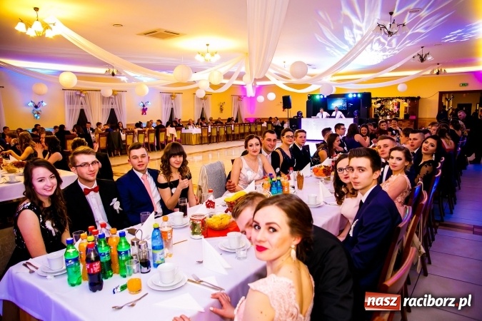 Zdjęcie w galerii na portalu naszraciborz.pl: Gastronomicy, hotelarze i technicy analitycy na studniówce w Anielskim Młynie  wiadomości z regionu