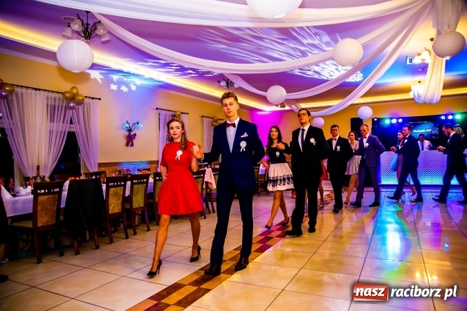 Zdjęcie w galerii na portalu naszraciborz.pl: Gastronomicy, hotelarze i technicy analitycy na studniówce w Anielskim Młynie  wiadomości z regionu