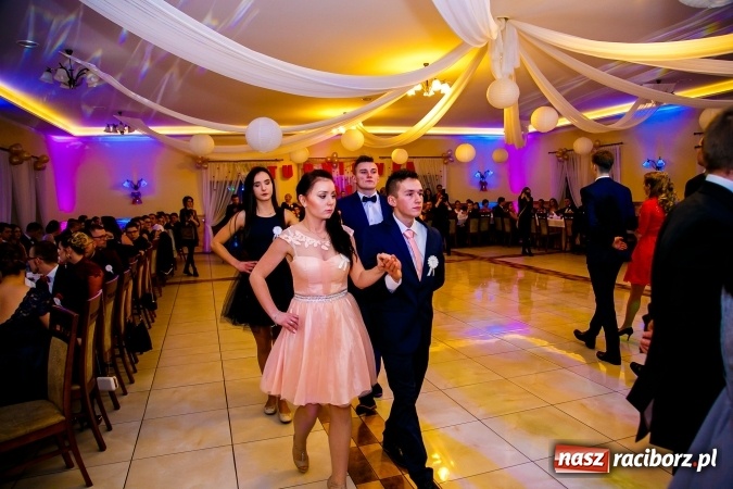 Zdjęcie w galerii na portalu naszraciborz.pl: Gastronomicy, hotelarze i technicy analitycy na studniówce w Anielskim Młynie  wiadomości z regionu