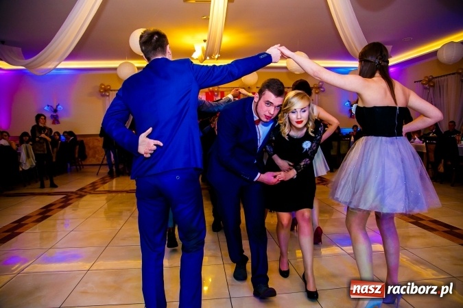 Zdjęcie w galerii na portalu naszraciborz.pl: Gastronomicy, hotelarze i technicy analitycy na studniówce w Anielskim Młynie  wiadomości z regionu