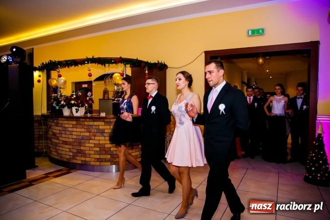 Zdjęcie w galerii na portalu naszraciborz.pl: Gastronomicy, hotelarze i technicy analitycy na studniówce w Anielskim Młynie  wiadomości z regionu