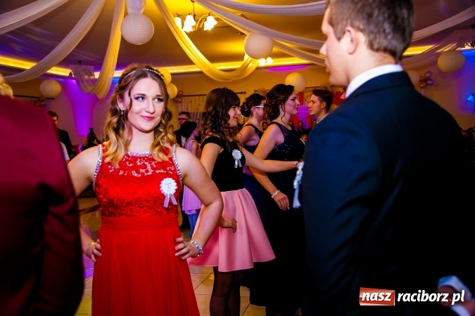 Zdjęcie w galerii na portalu naszraciborz.pl: Gastronomicy, hotelarze i technicy analitycy na studniówce w Anielskim Młynie  wiadomości z regionu