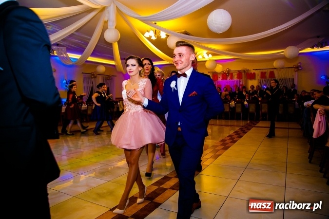 Zdjęcie w galerii na portalu naszraciborz.pl: Gastronomicy, hotelarze i technicy analitycy na studniówce w Anielskim Młynie  wiadomości z regionu