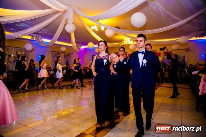 Zdjęcie w galerii na portalu naszraciborz.pl: Gastronomicy, hotelarze i technicy analitycy na studniówce w Anielskim Młynie  wiadomości z regionu