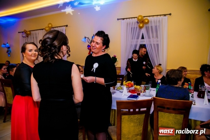 Zdjęcie w galerii na portalu naszraciborz.pl: Gastronomicy, hotelarze i technicy analitycy na studniówce w Anielskim Młynie  wiadomości z regionu