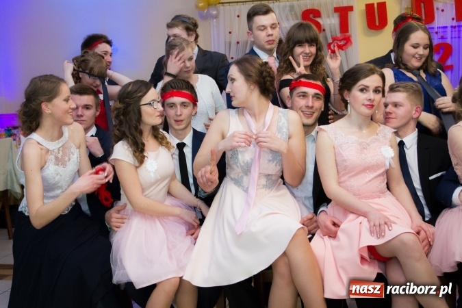 Zdjęcie w galerii na portalu naszraciborz.pl: Gastronomicy, hotelarze i technicy analitycy na studniówce w Anielskim Młynie  wiadomości z regionu