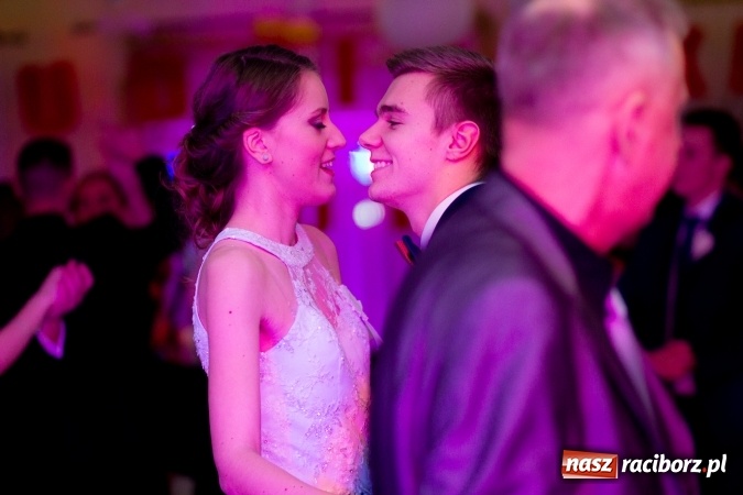 Zdjęcie w galerii na portalu naszraciborz.pl: Gastronomicy, hotelarze i technicy analitycy na studniówce w Anielskim Młynie  wiadomości z regionu