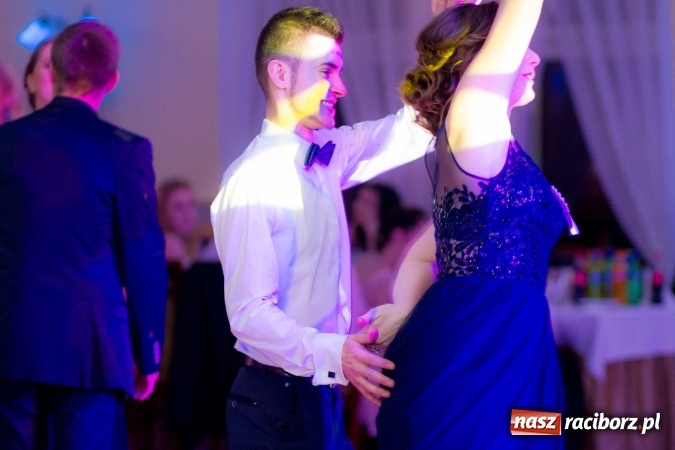 Zdjęcie w galerii na portalu naszraciborz.pl: Gastronomicy, hotelarze i technicy analitycy na studniówce w Anielskim Młynie  wiadomości z regionu