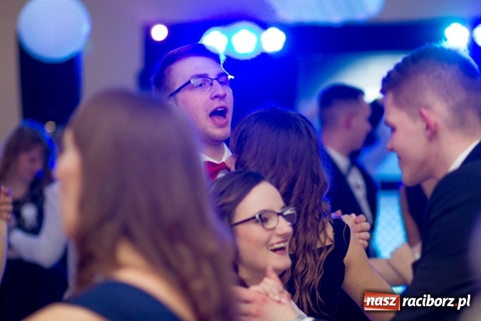 Zdjęcie w galerii na portalu naszraciborz.pl: Gastronomicy, hotelarze i technicy analitycy na studniówce w Anielskim Młynie  wiadomości z regionu