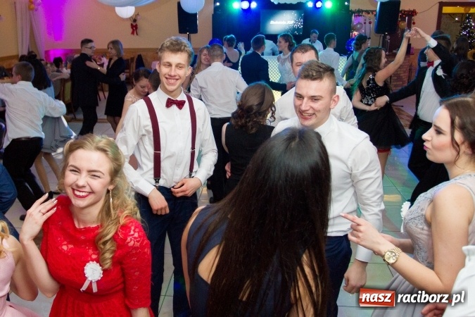 Zdjęcie w galerii na portalu naszraciborz.pl: Gastronomicy, hotelarze i technicy analitycy na studniówce w Anielskim Młynie  wiadomości z regionu