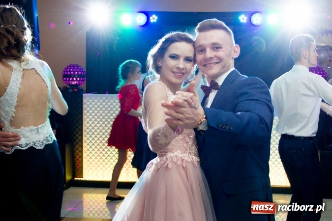 Zdjęcie w galerii na portalu naszraciborz.pl: Gastronomicy, hotelarze i technicy analitycy na studniówce w Anielskim Młynie  wiadomości z regionu