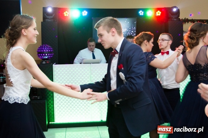 Zdjęcie w galerii na portalu naszraciborz.pl: Gastronomicy, hotelarze i technicy analitycy na studniówce w Anielskim Młynie  wiadomości z regionu