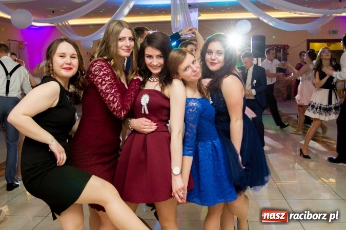 Zdjęcie w galerii na portalu naszraciborz.pl: Gastronomicy, hotelarze i technicy analitycy na studniówce w Anielskim Młynie  wiadomości z regionu