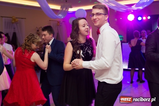 Zdjęcie w galerii na portalu naszraciborz.pl: Gastronomicy, hotelarze i technicy analitycy na studniówce w Anielskim Młynie  wiadomości z regionu