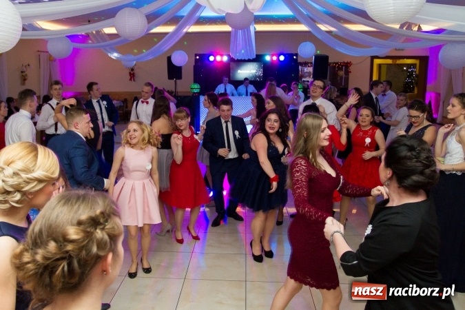 Zdjęcie w galerii na portalu naszraciborz.pl: Gastronomicy, hotelarze i technicy analitycy na studniówce w Anielskim Młynie  wiadomości z regionu