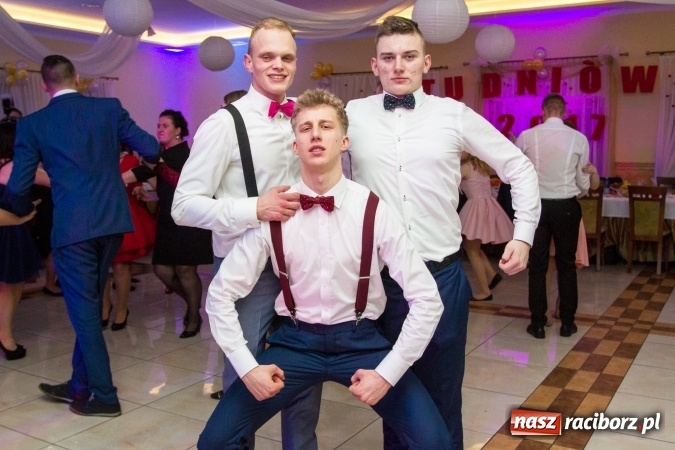 Zdjęcie w galerii na portalu naszraciborz.pl: Gastronomicy, hotelarze i technicy analitycy na studniówce w Anielskim Młynie  wiadomości z regionu