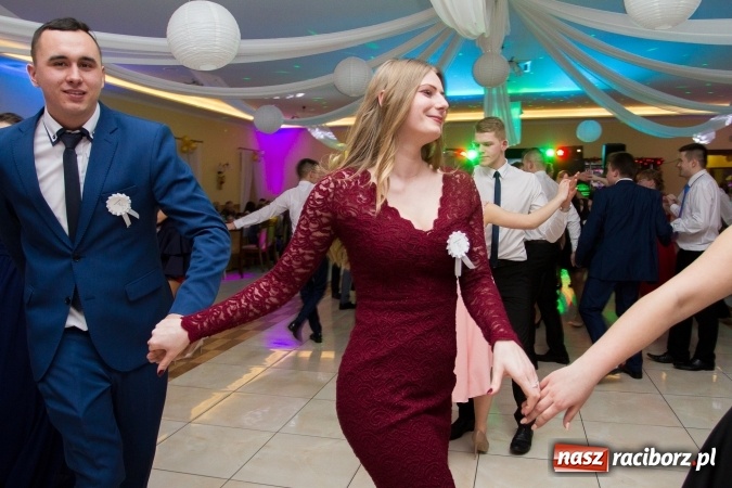 Zdjęcie w galerii na portalu naszraciborz.pl: Gastronomicy, hotelarze i technicy analitycy na studniówce w Anielskim Młynie  wiadomości z regionu