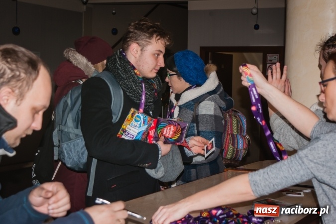 Zdjęcie w galerii na portalu naszraciborz.pl: XXV Finał Wielkiej Orkiestry Świątecznej Pomocy: 80 wolontariuszy na ulicach Raciborza wiadomości z regionu