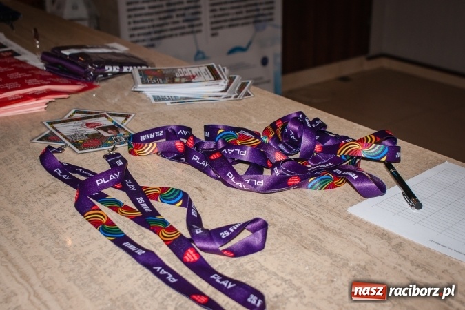 Zdjęcie w galerii na portalu naszraciborz.pl: XXV Finał Wielkiej Orkiestry Świątecznej Pomocy: 80 wolontariuszy na ulicach Raciborza wiadomości z regionu