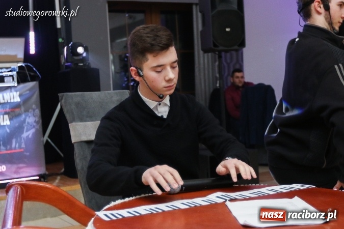 Zdjęcie w galerii na portalu naszraciborz.pl: Tak się bawił Mechanik w Tworkowie  wiadomości z regionu