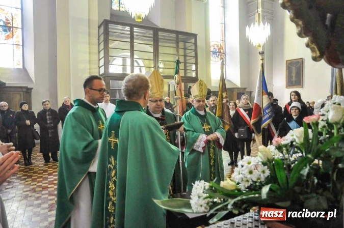 Zdjęcie w galerii na portalu naszraciborz.pl: Polska błogosławiona z raciborskiego zamku  wiadomości z regionu