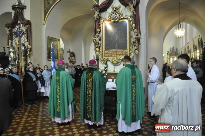 Zdjęcie w galerii na portalu naszraciborz.pl: Polska błogosławiona z raciborskiego zamku  wiadomości z regionu