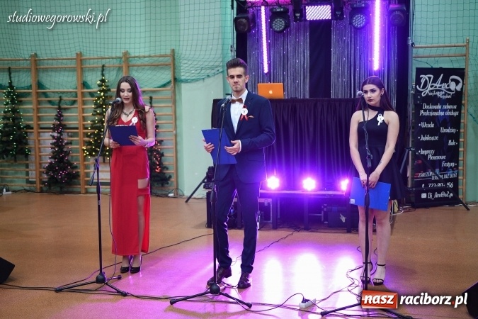 Zdjęcie w galerii na portalu naszraciborz.pl: Szalona studniówka maturzystów Kasprowicza  wiadomości z regionu