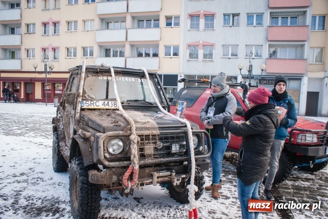 Zdjęcie w galerii na portalu naszraciborz.pl: Raciborski Klub Off-Road SRC 4x4 wspierał Wielką Orkiestrę Świątecznej Pomocy wiadomości z regionu