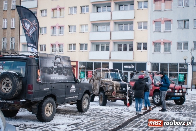 Zdjęcie w galerii na portalu naszraciborz.pl: Raciborski Klub Off-Road SRC 4x4 wspierał Wielką Orkiestrę Świątecznej Pomocy wiadomości z regionu