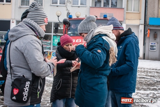 Zdjęcie w galerii na portalu naszraciborz.pl: Raciborski Klub Off-Road SRC 4x4 wspierał Wielką Orkiestrę Świątecznej Pomocy wiadomości z regionu