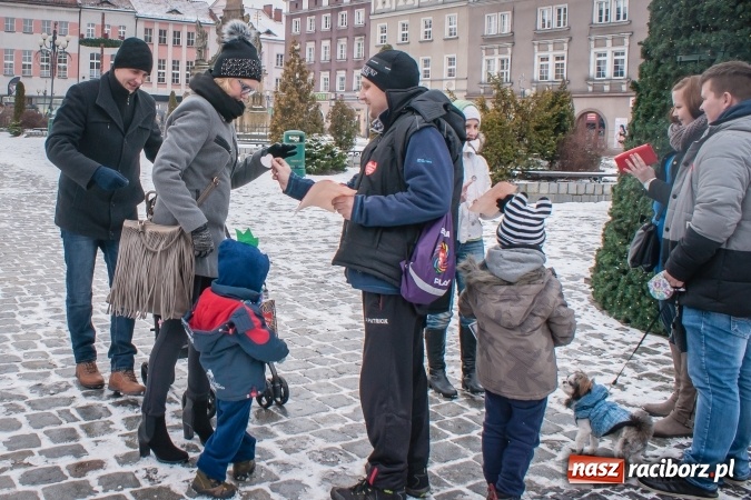 Zdjęcie w galerii na portalu naszraciborz.pl: Raciborski Klub Off-Road SRC 4x4 wspierał Wielką Orkiestrę Świątecznej Pomocy wiadomości z regionu