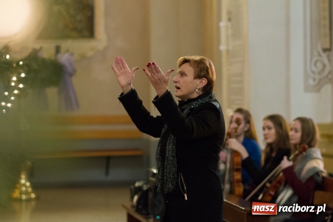 Zdjęcie w galerii na portalu naszraciborz.pl: Krzanowicki wiecz&oacute;r kolęd FOTOREPORTAŻ wiadomości z regionu