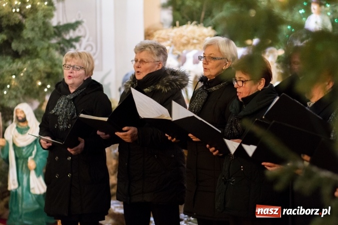 Zdjęcie w galerii na portalu naszraciborz.pl: Krzanowicki wiecz&oacute;r kolęd FOTOREPORTAŻ wiadomości z regionu