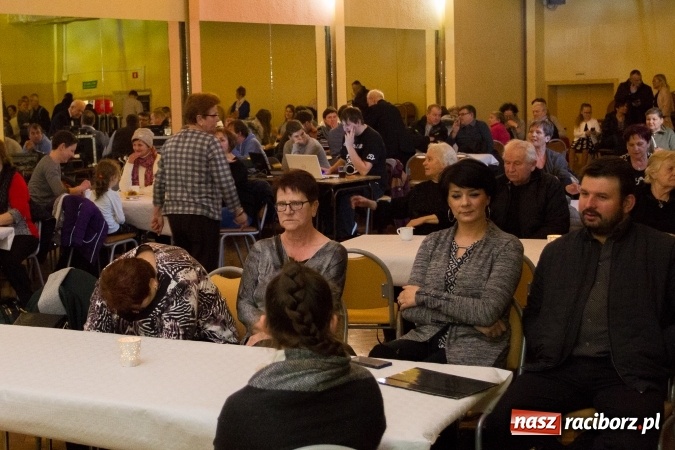 Zdjęcie w galerii na portalu naszraciborz.pl: Krzanowicki wiecz&oacute;r kolęd FOTOREPORTAŻ wiadomości z regionu