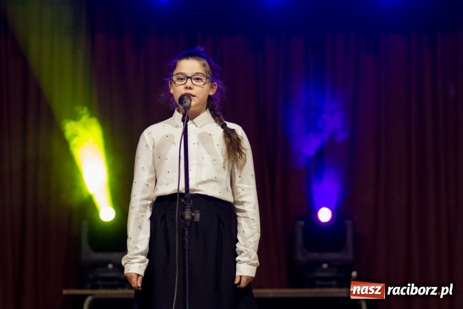 Zdjęcie w galerii na portalu naszraciborz.pl: Krzanowicki wiecz&oacute;r kolęd FOTOREPORTAŻ wiadomości z regionu