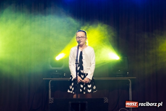 Zdjęcie w galerii na portalu naszraciborz.pl: Krzanowicki wiecz&oacute;r kolęd FOTOREPORTAŻ wiadomości z regionu