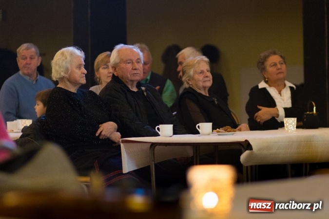 Zdjęcie w galerii na portalu naszraciborz.pl: Krzanowicki wiecz&oacute;r kolęd FOTOREPORTAŻ wiadomości z regionu