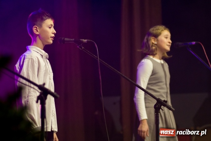 Zdjęcie w galerii na portalu naszraciborz.pl: Krzanowicki wiecz&oacute;r kolęd FOTOREPORTAŻ wiadomości z regionu