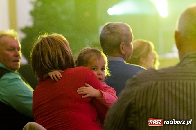 Zdjęcie w galerii na portalu naszraciborz.pl: Krzanowicki wiecz&oacute;r kolęd FOTOREPORTAŻ wiadomości z regionu