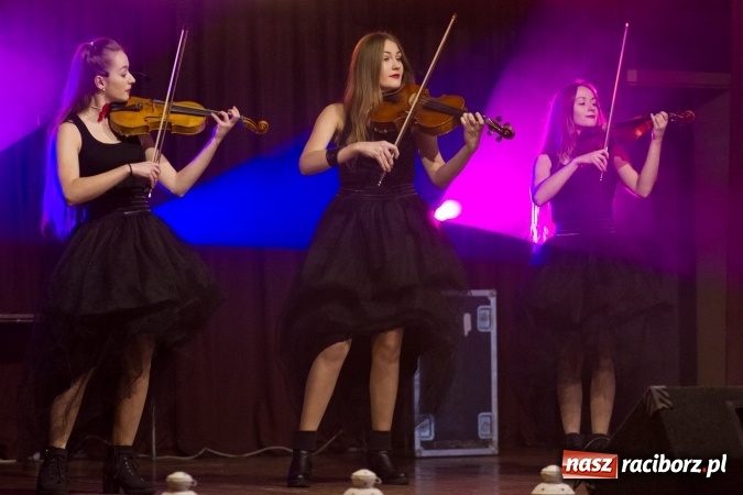 Zdjęcie w galerii na portalu naszraciborz.pl: Krzanowicki wiecz&oacute;r kolęd FOTOREPORTAŻ wiadomości z regionu
